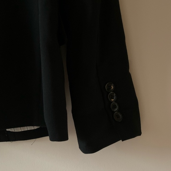 H&M Black Blazer, size 36 (US 6) - Picture 6 of 8
